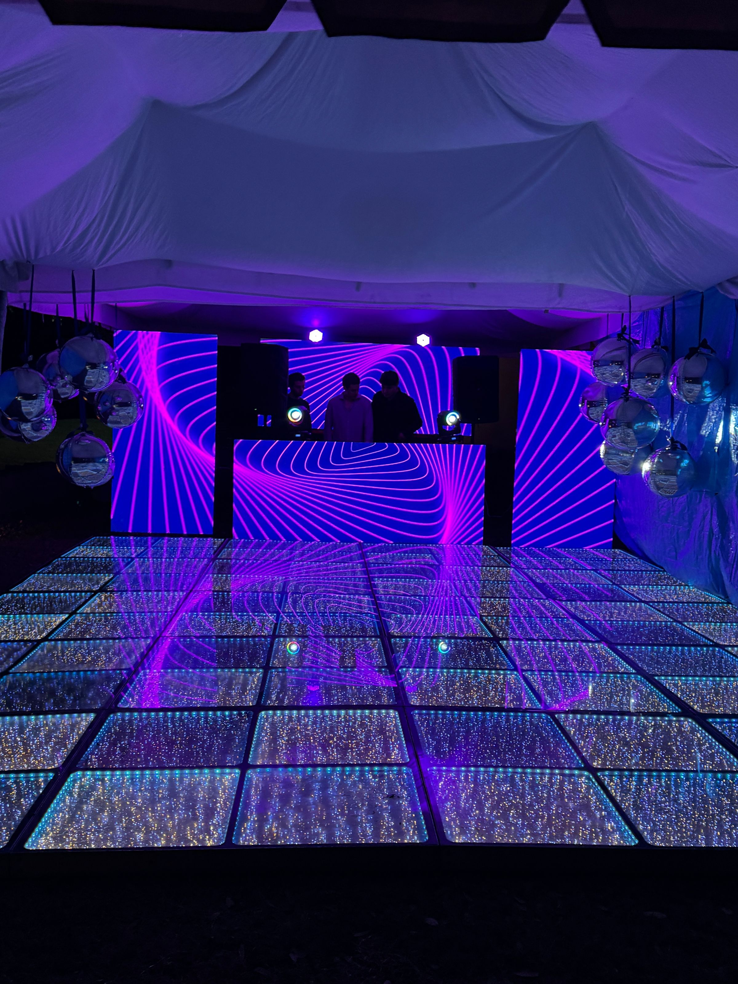 Pista Led Mty's image