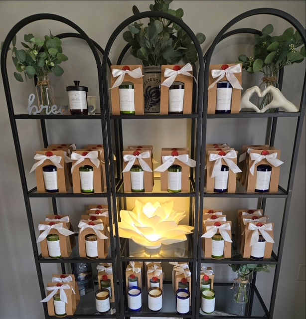 Cardinal Candle Co's image