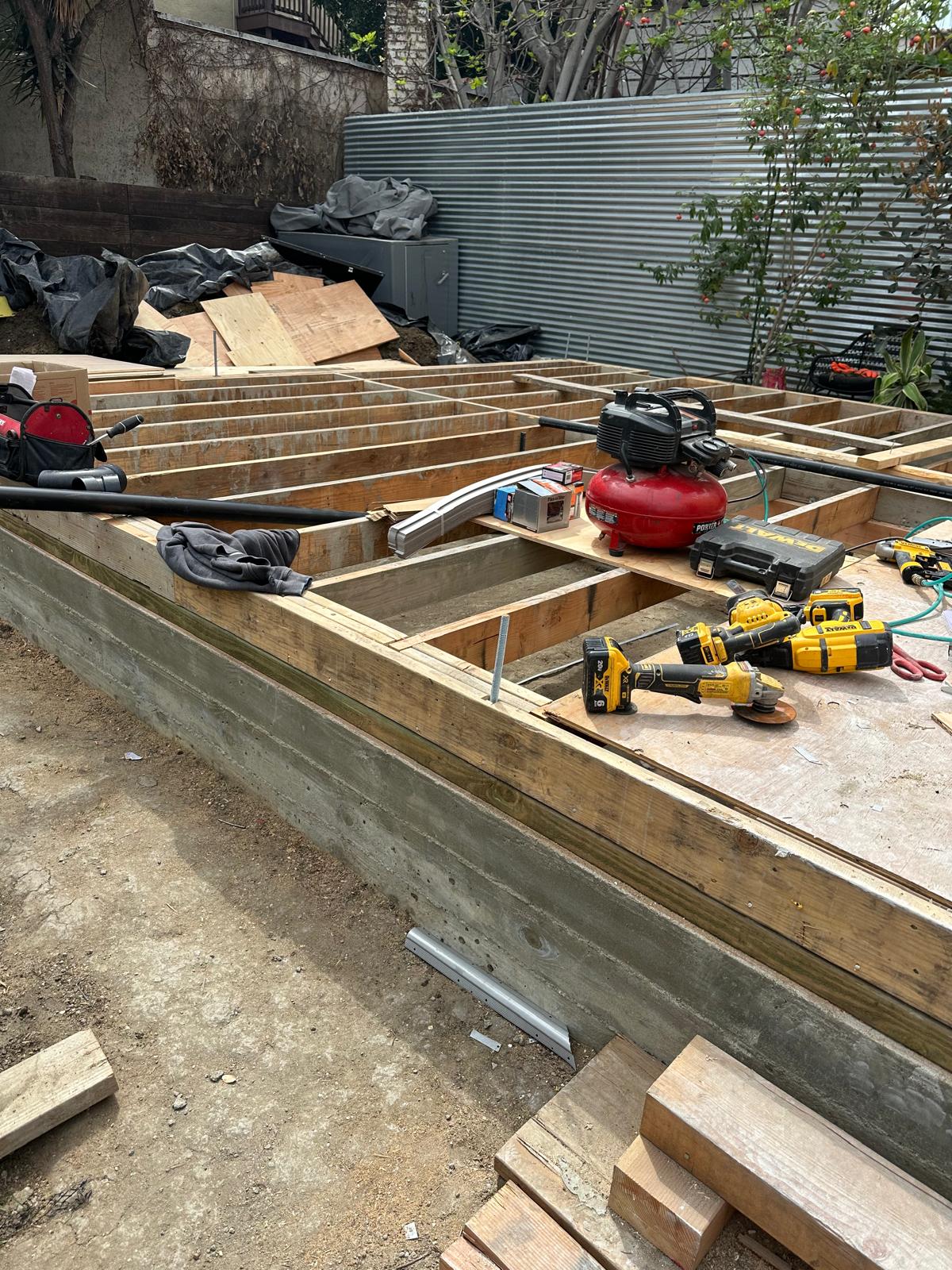 REYES CONTRACTORS CO's image