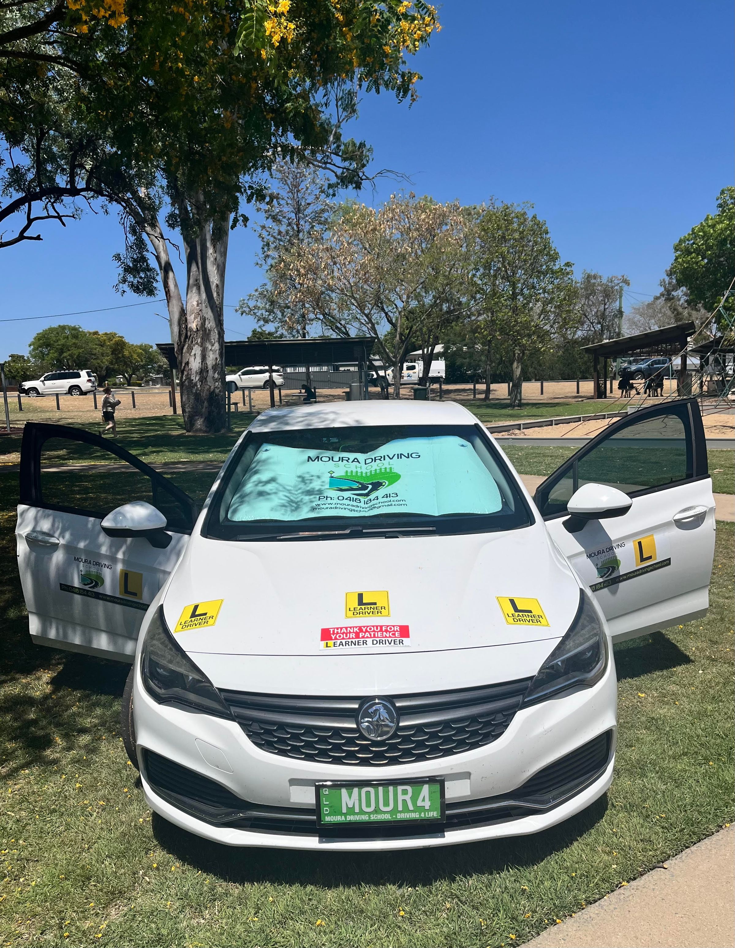 Moura Driving School's image