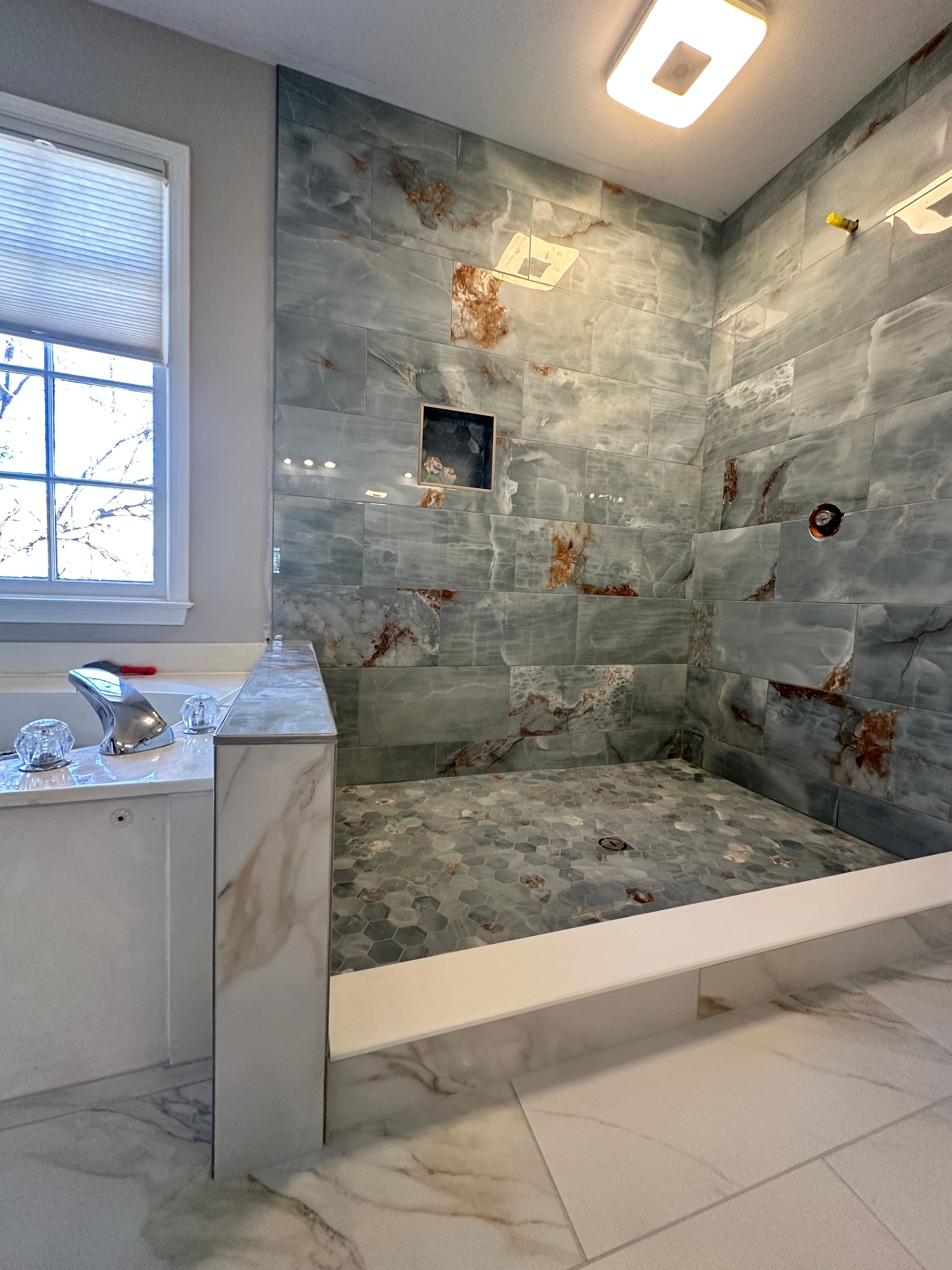 Lone star flooring & renovation  LLC's image