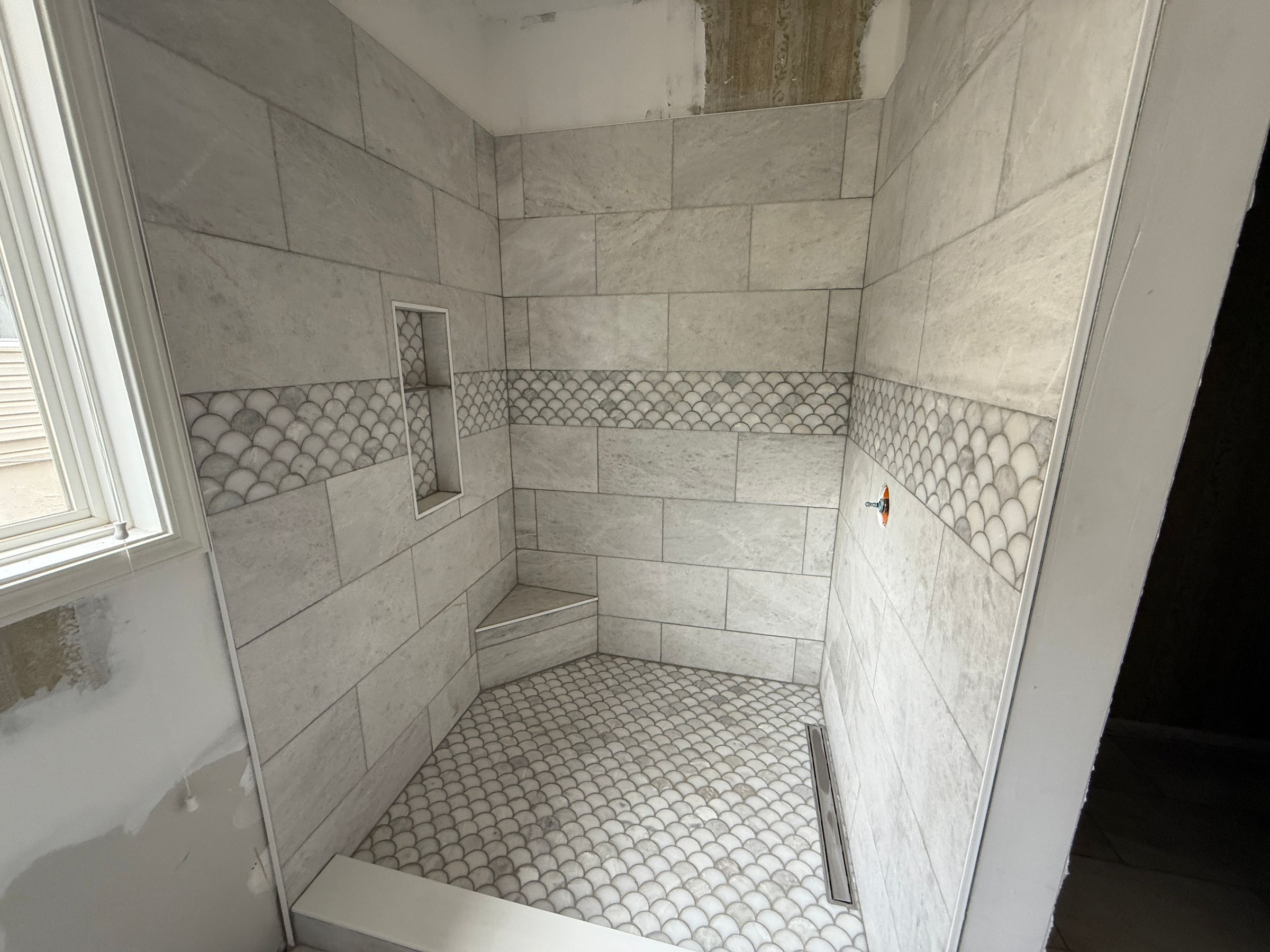 Lone star flooring & renovation  LLC's image