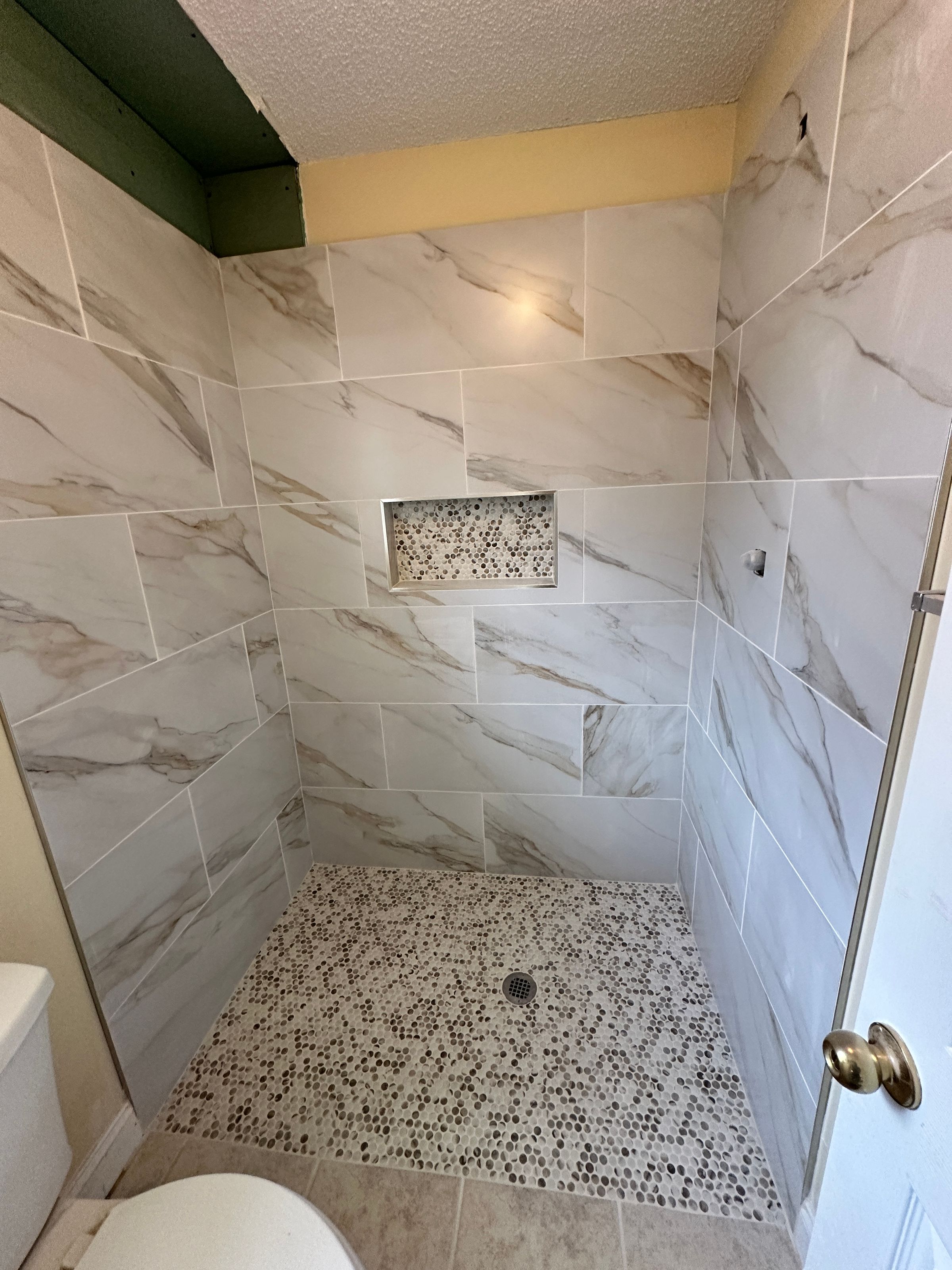 Lone star flooring & renovation  LLC's image