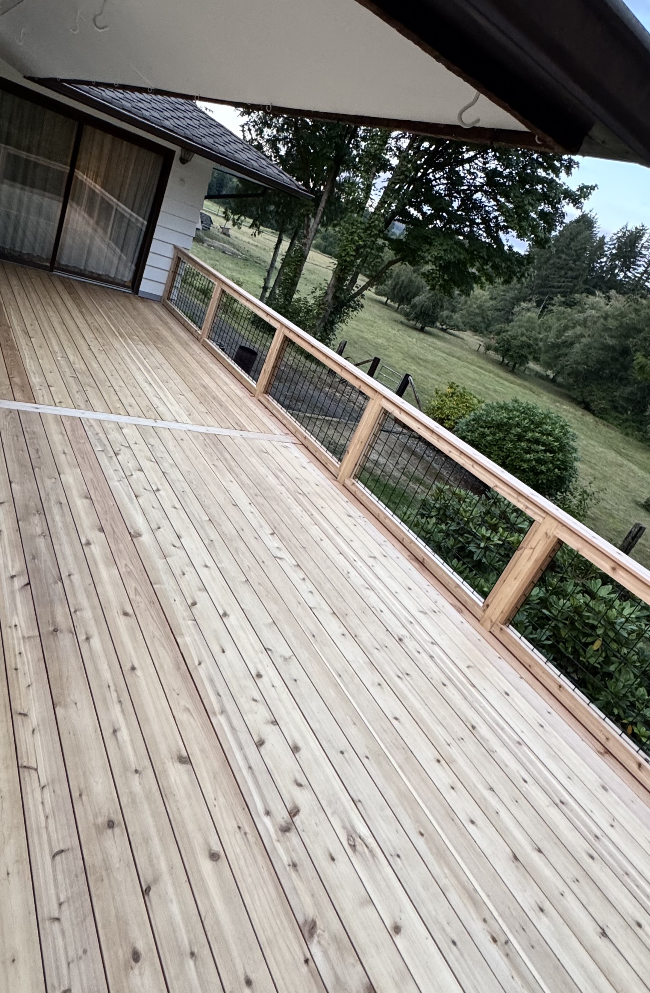 Lifetime Roofing & Construction LLC's image