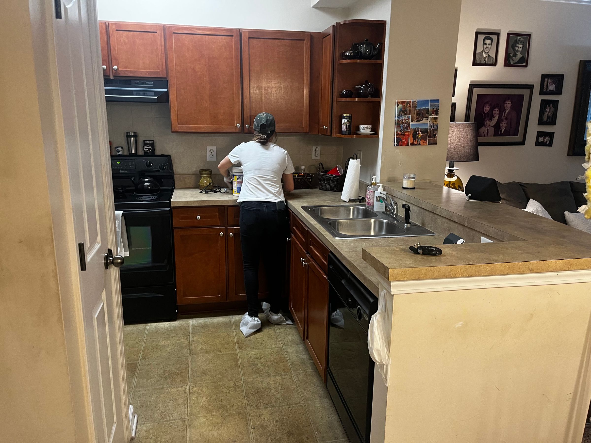Violet and Rose Housekeeping Services's image