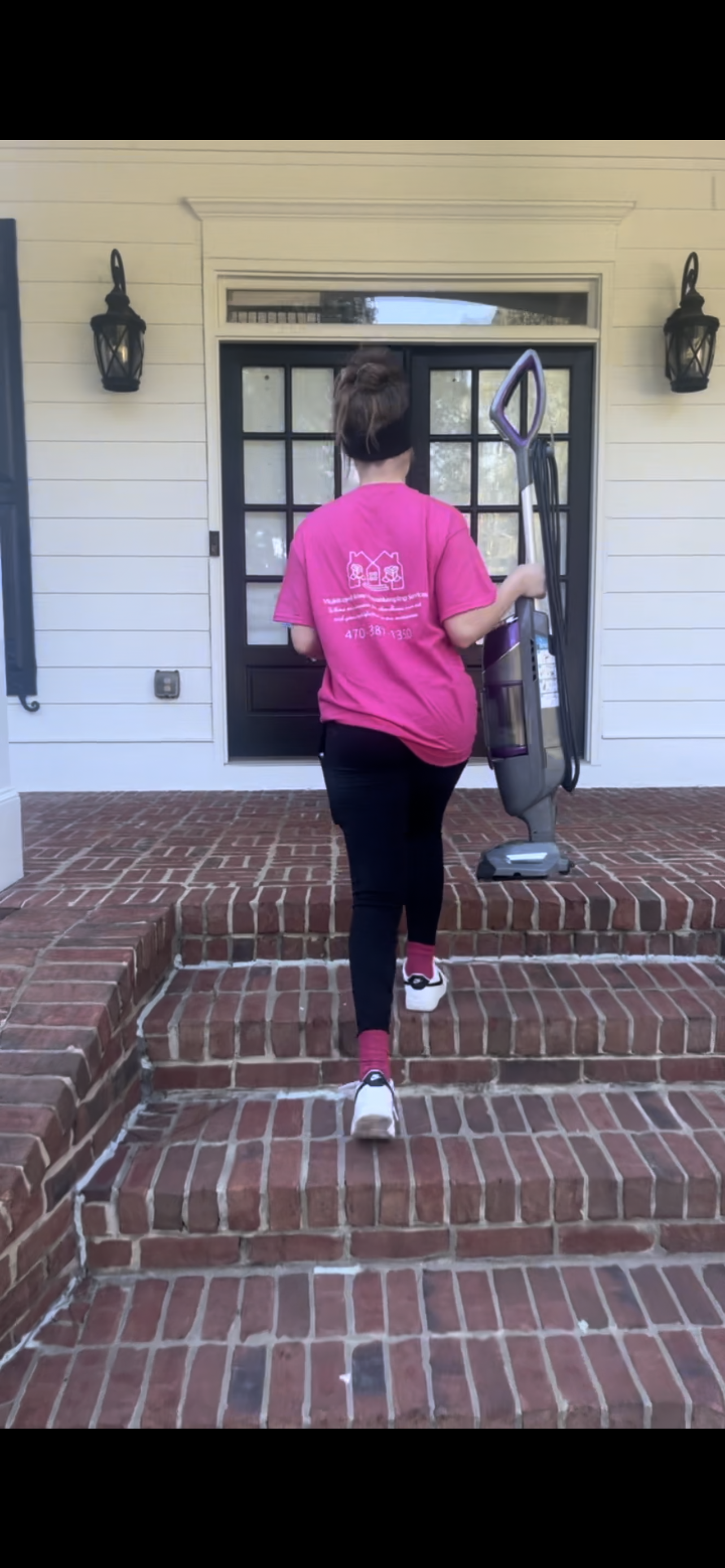 Violet and Rose Housekeeping Services's image