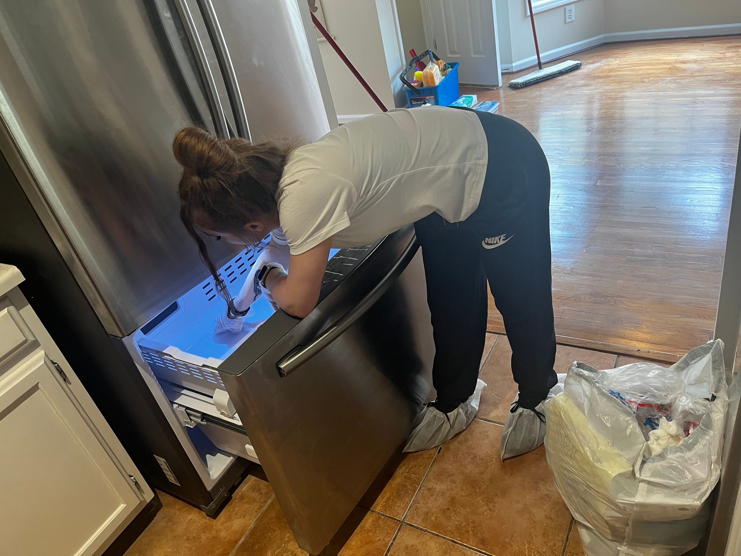 Violet and Rose Housekeeping Services's image