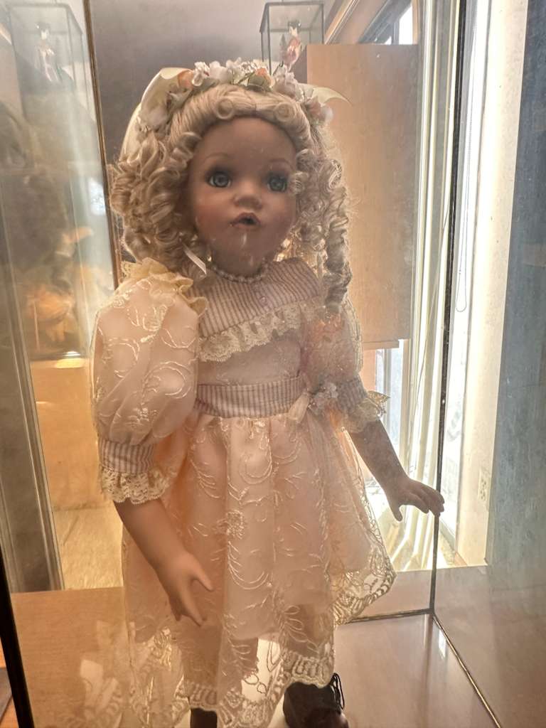 True Heritage Estate Sales's image