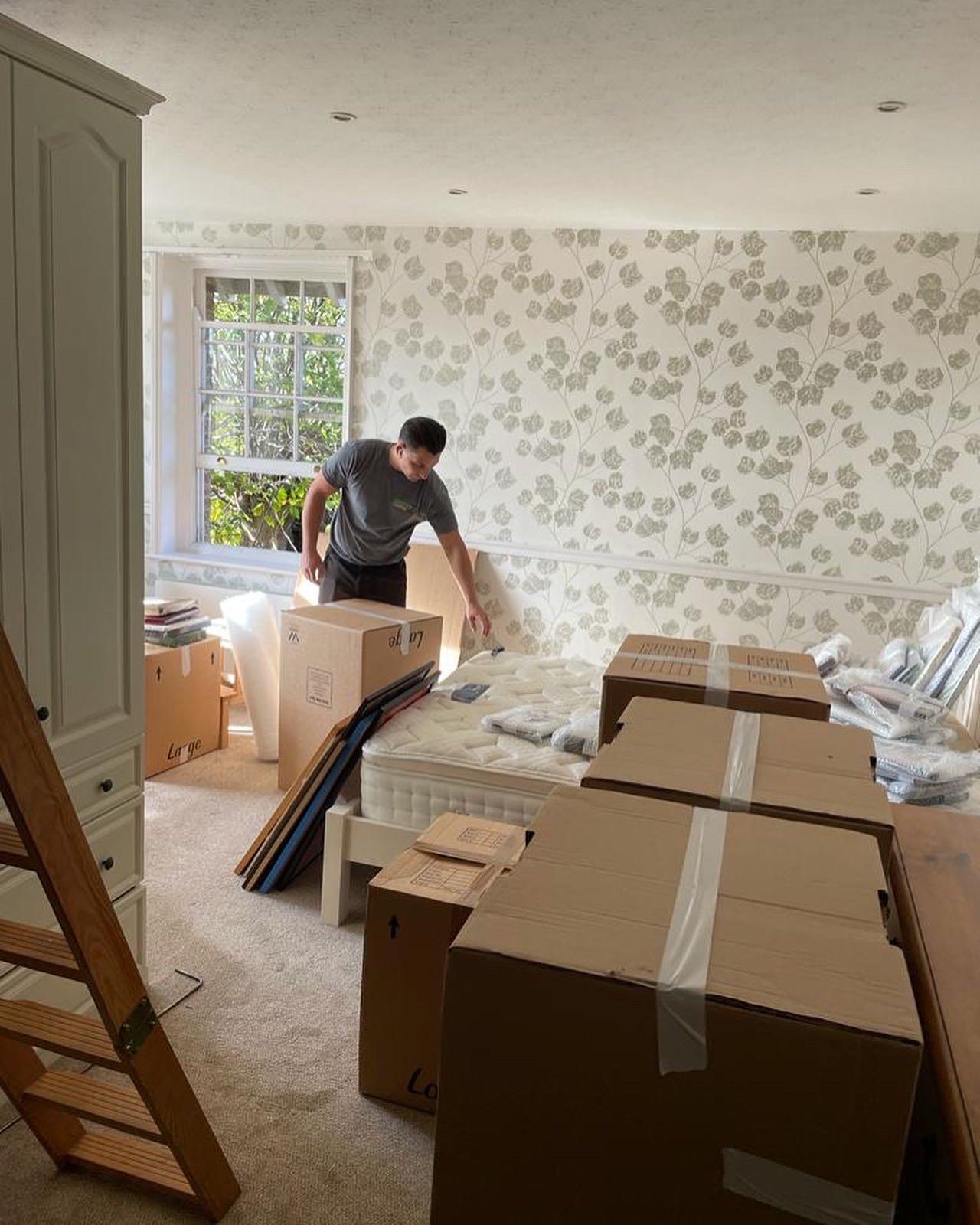 Robert's Removals & Storage's image