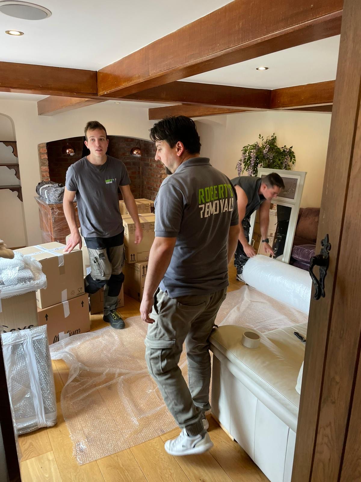 Robert's Removals & Storage's image