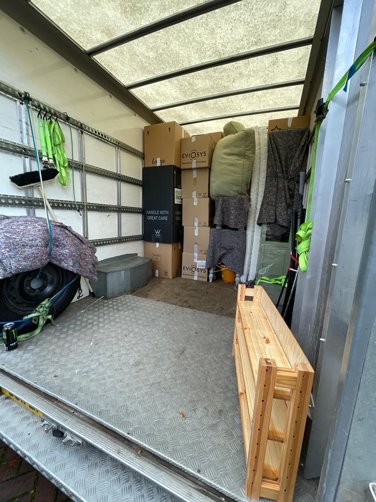 Robert's Removals & Storage's image