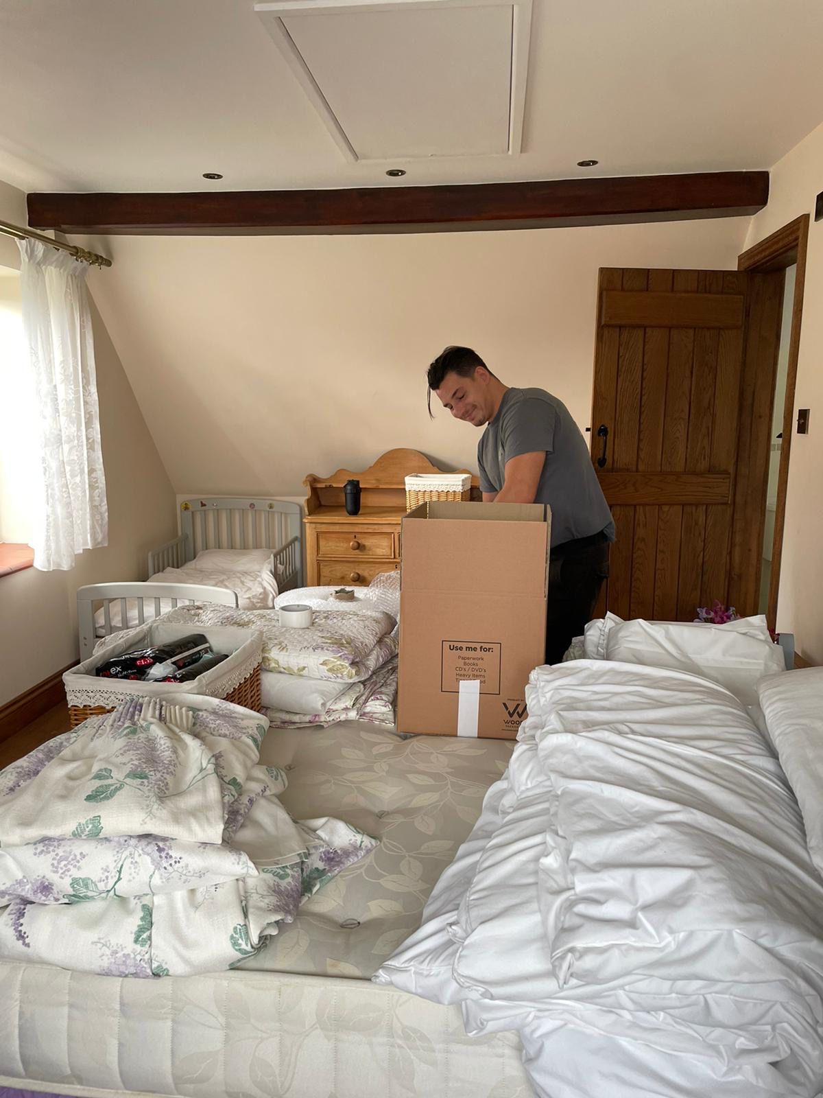 Robert's Removals & Storage's image