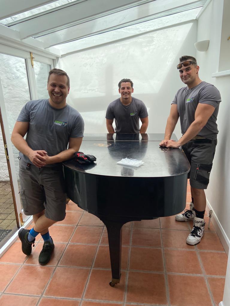 Robert's Removals & Storage's image