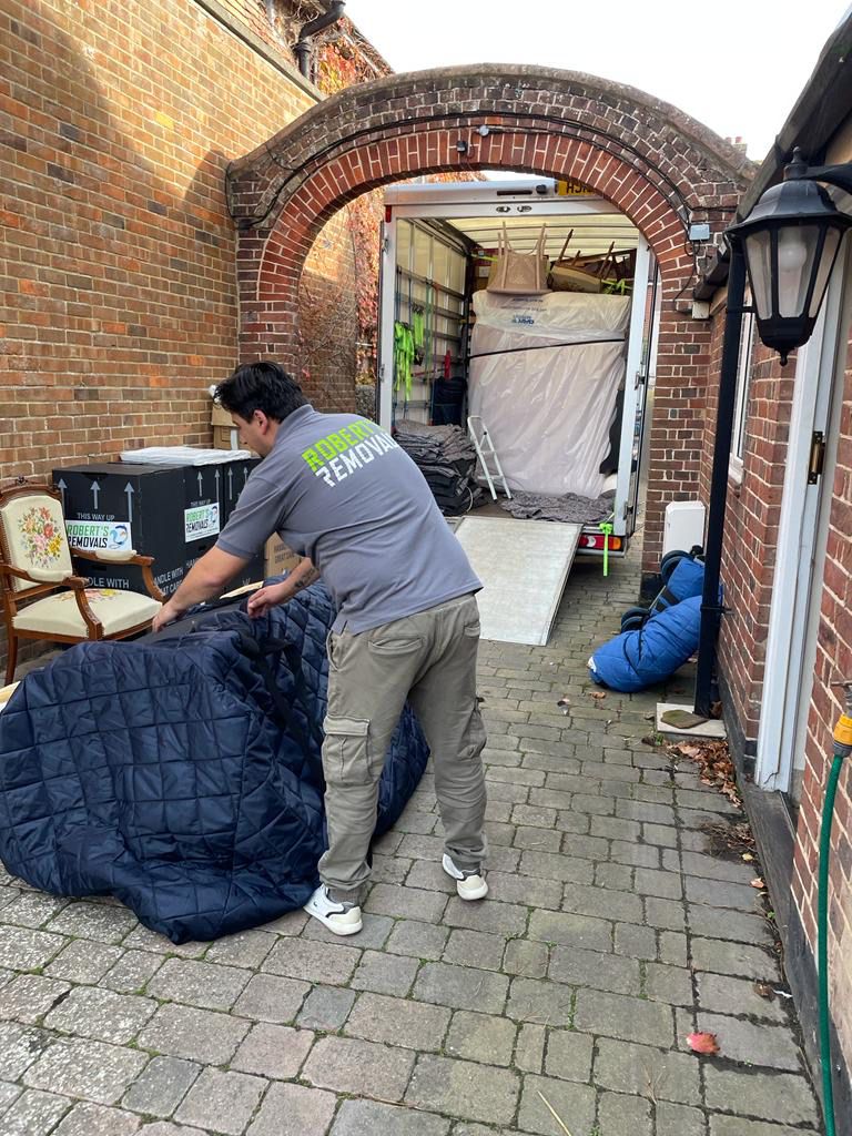 Robert's Removals & Storage's image