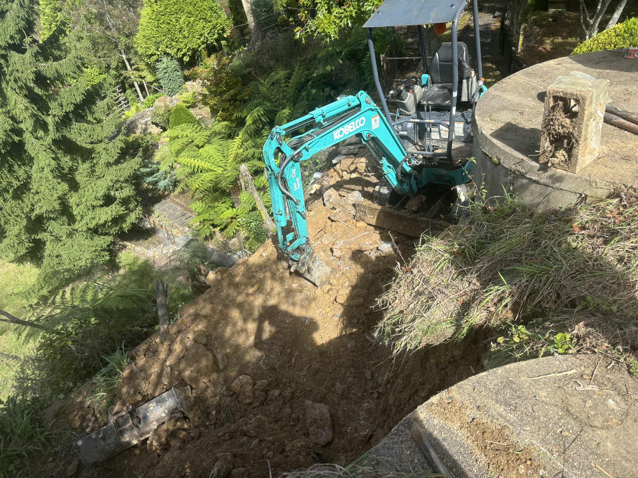 G.L.B mini excavation and yard maintenance 's image