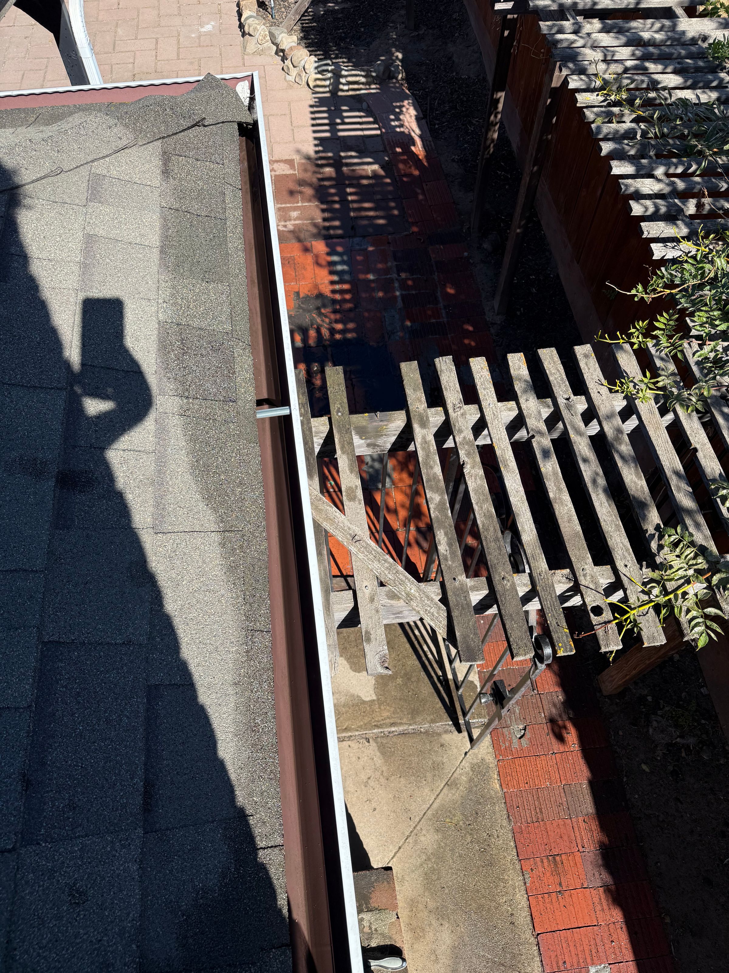 High Shine Exterior Cleaning & Holiday Lights Modesto, CA's image