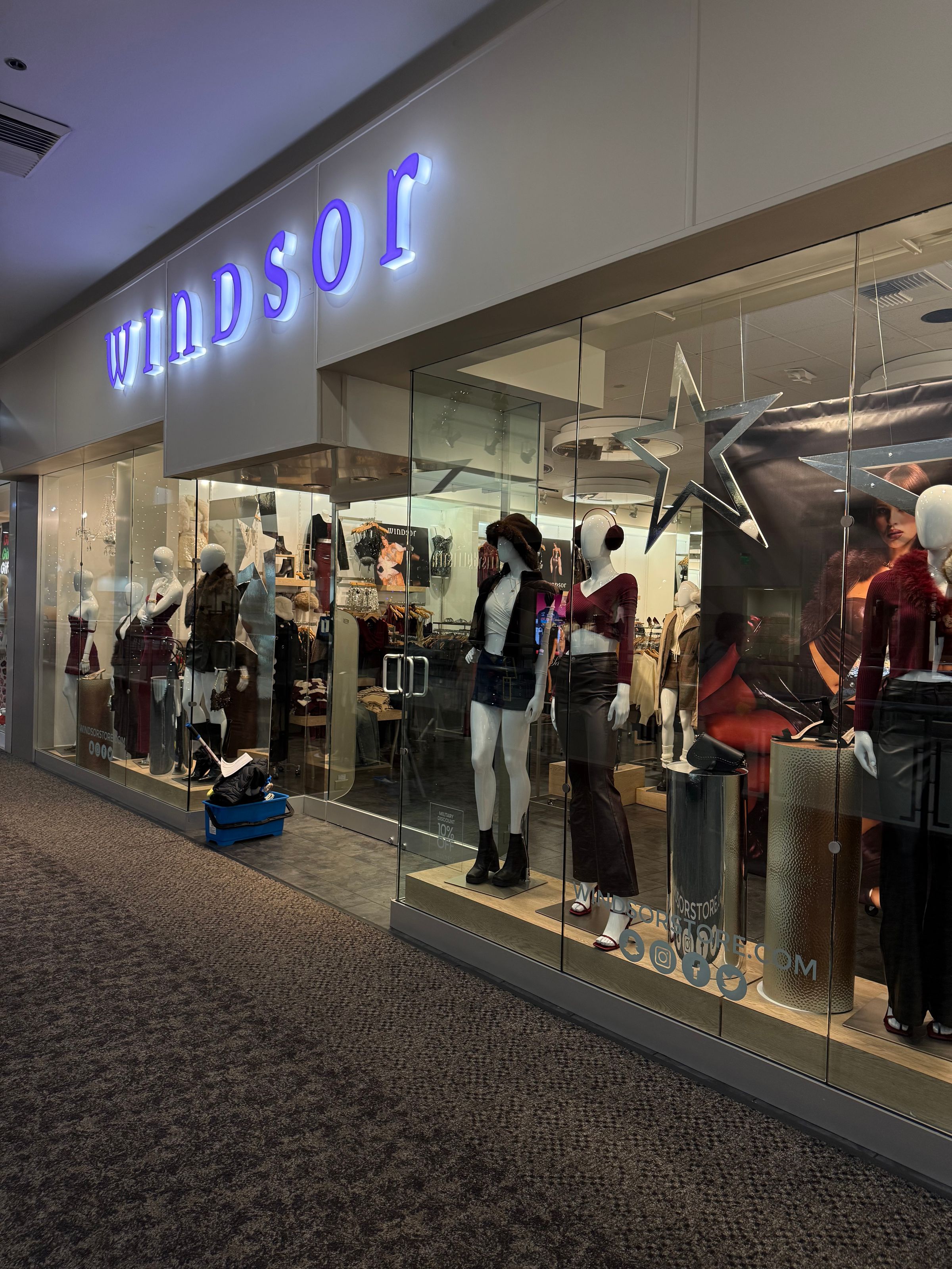 High Shine Exterior Cleaning & Holiday Lights Modesto, CA's image