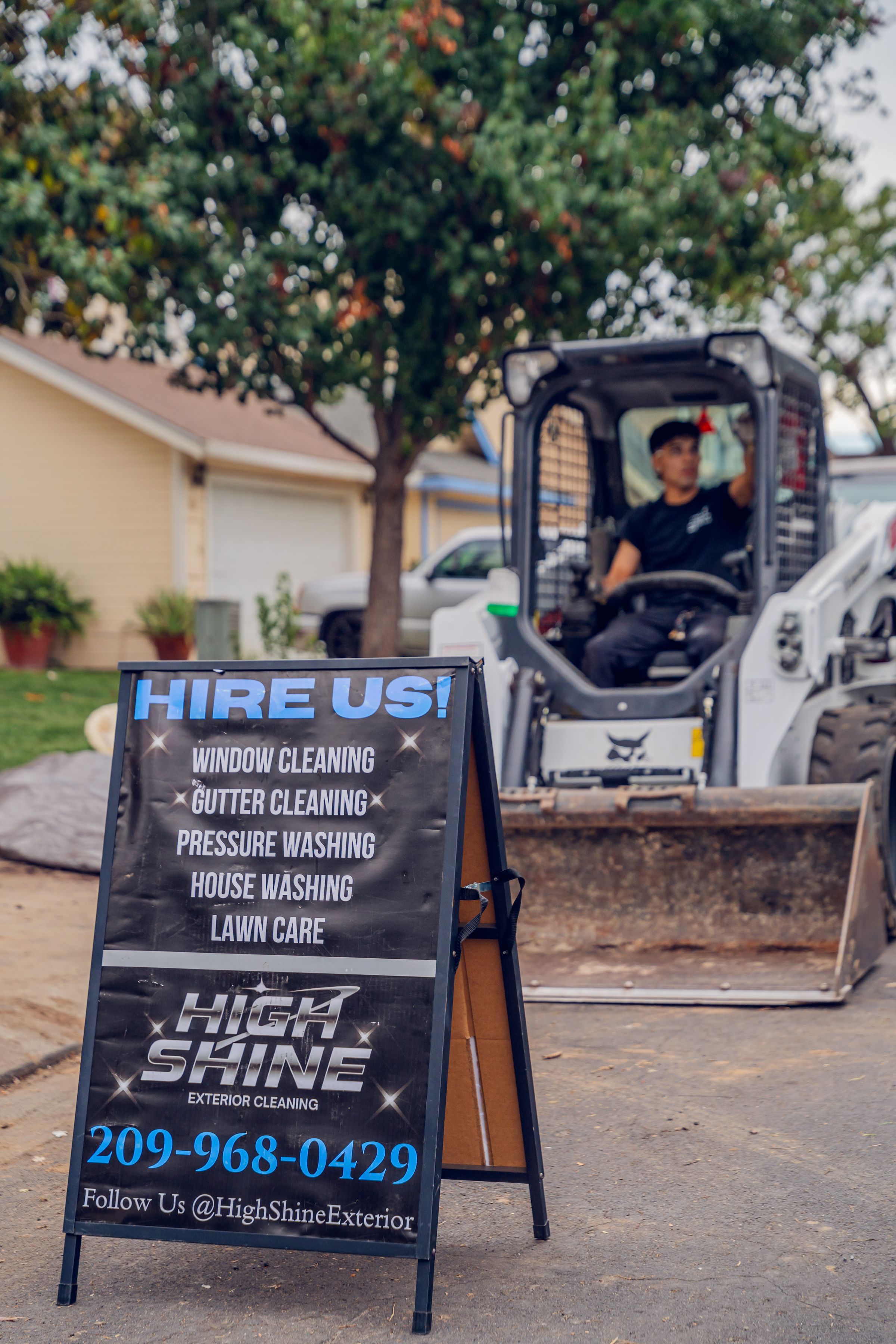 High Shine Exterior Cleaning & Holiday Lights Modesto, CA's image