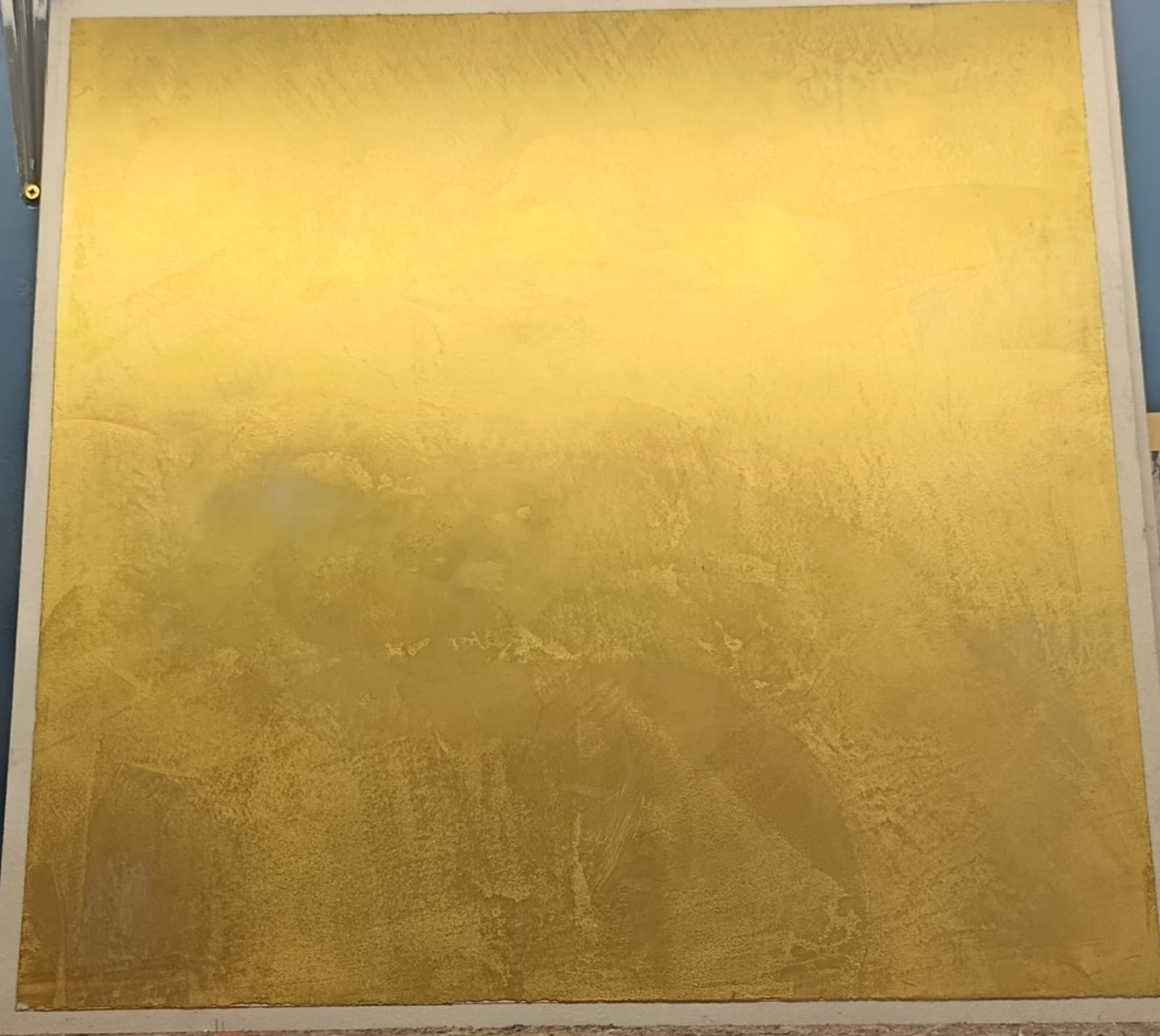 Metal light gold