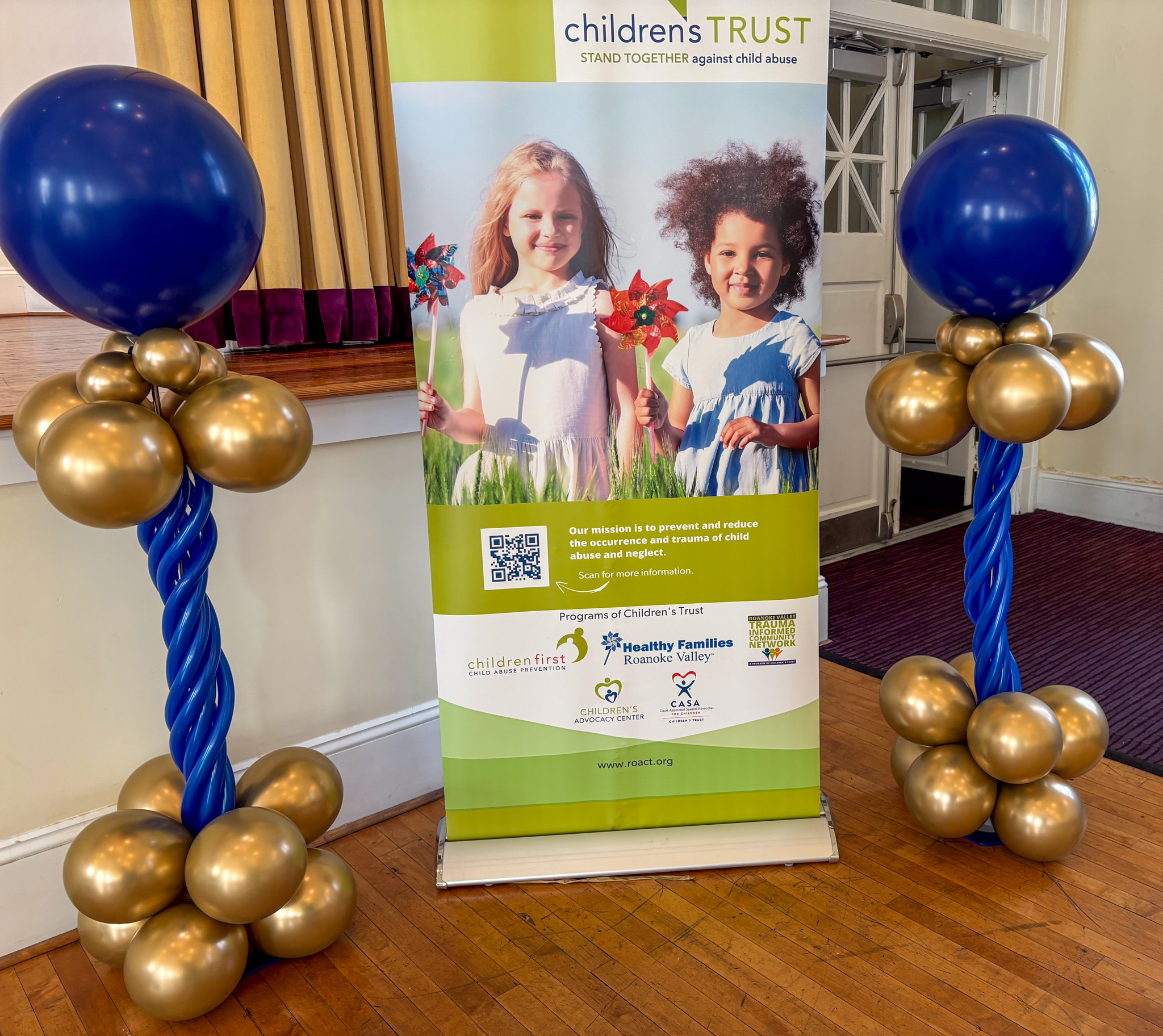 Unique Balloons & Party Decor's image