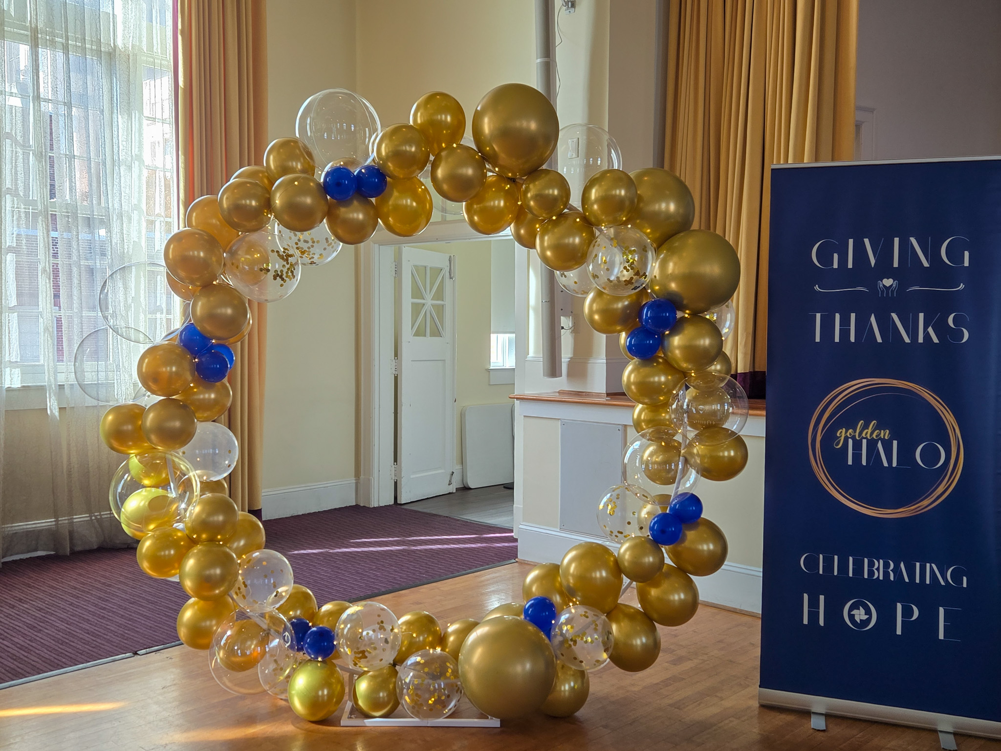 Unique Balloons & Party Decor's image