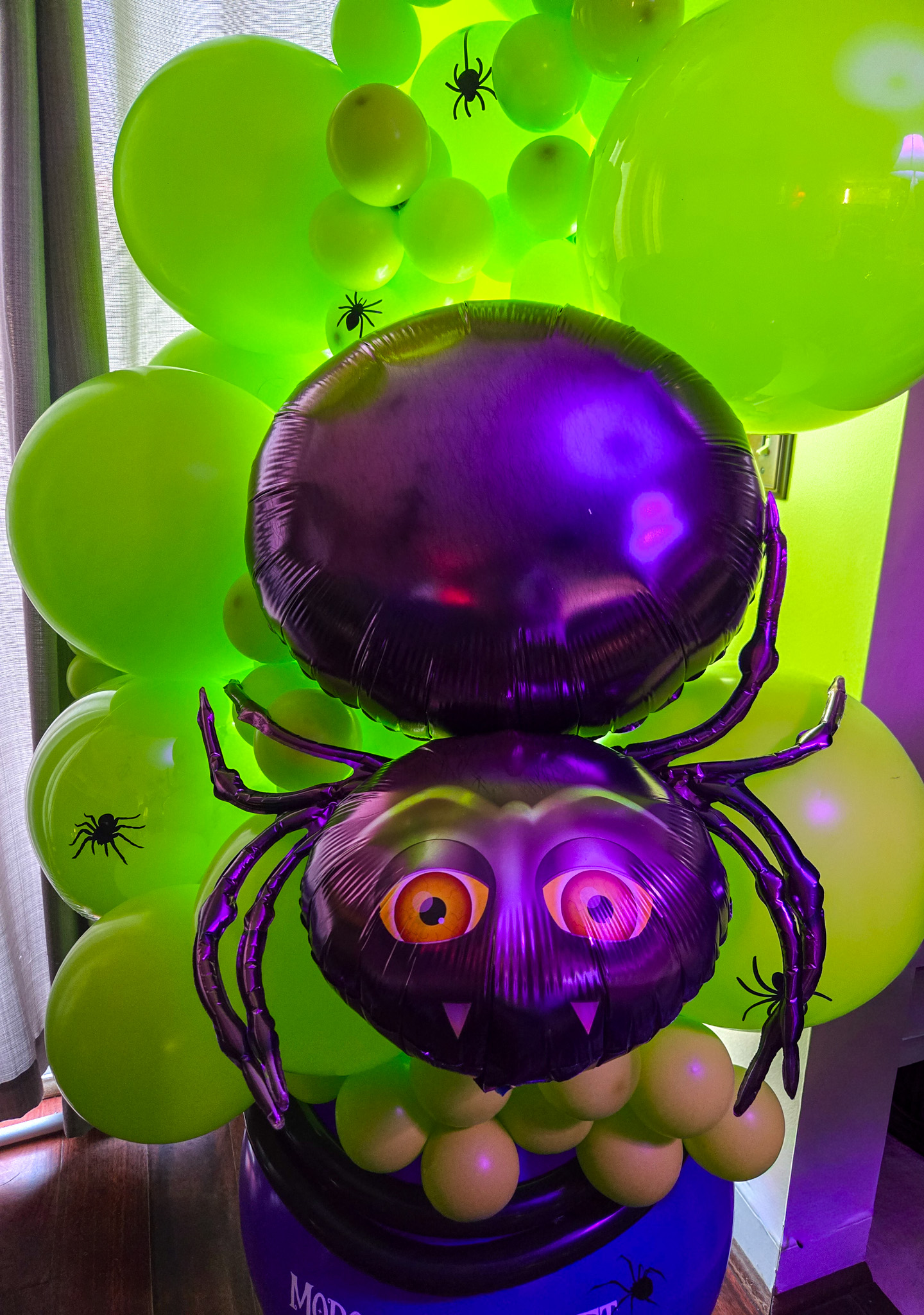 Unique Balloons & Party Decor's image
