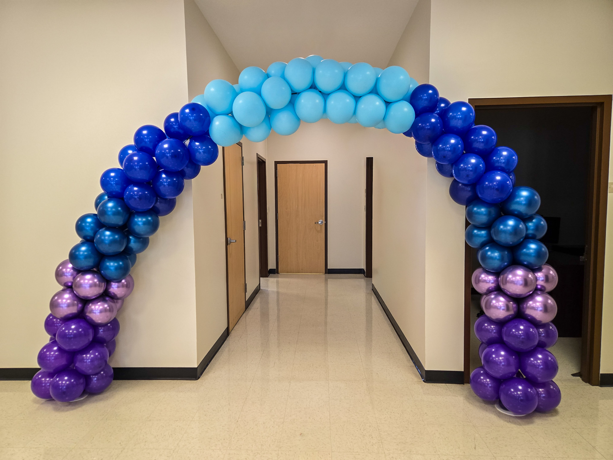 Unique Balloons & Party Decor's image