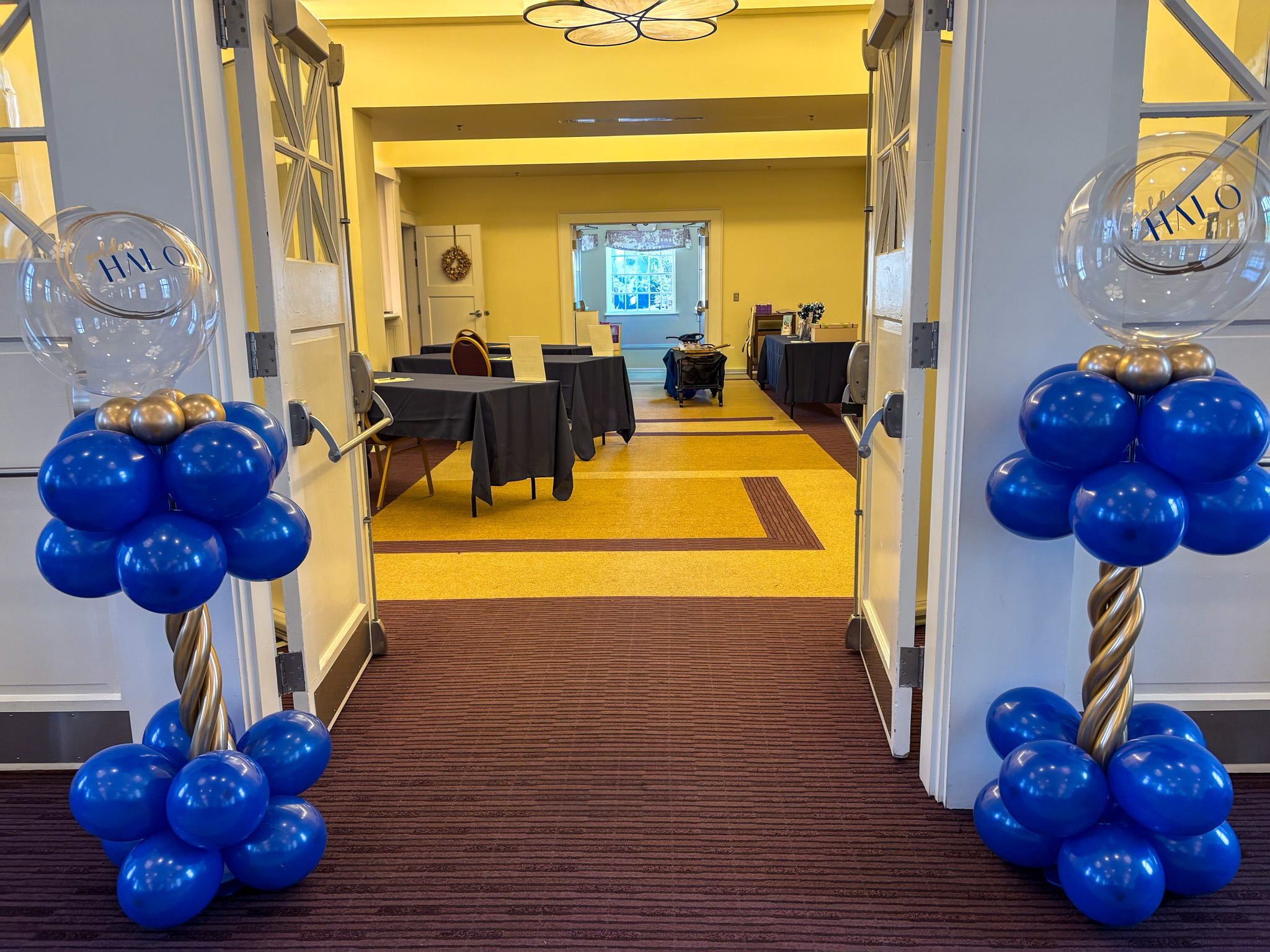 Unique Balloons & Party Decor's image