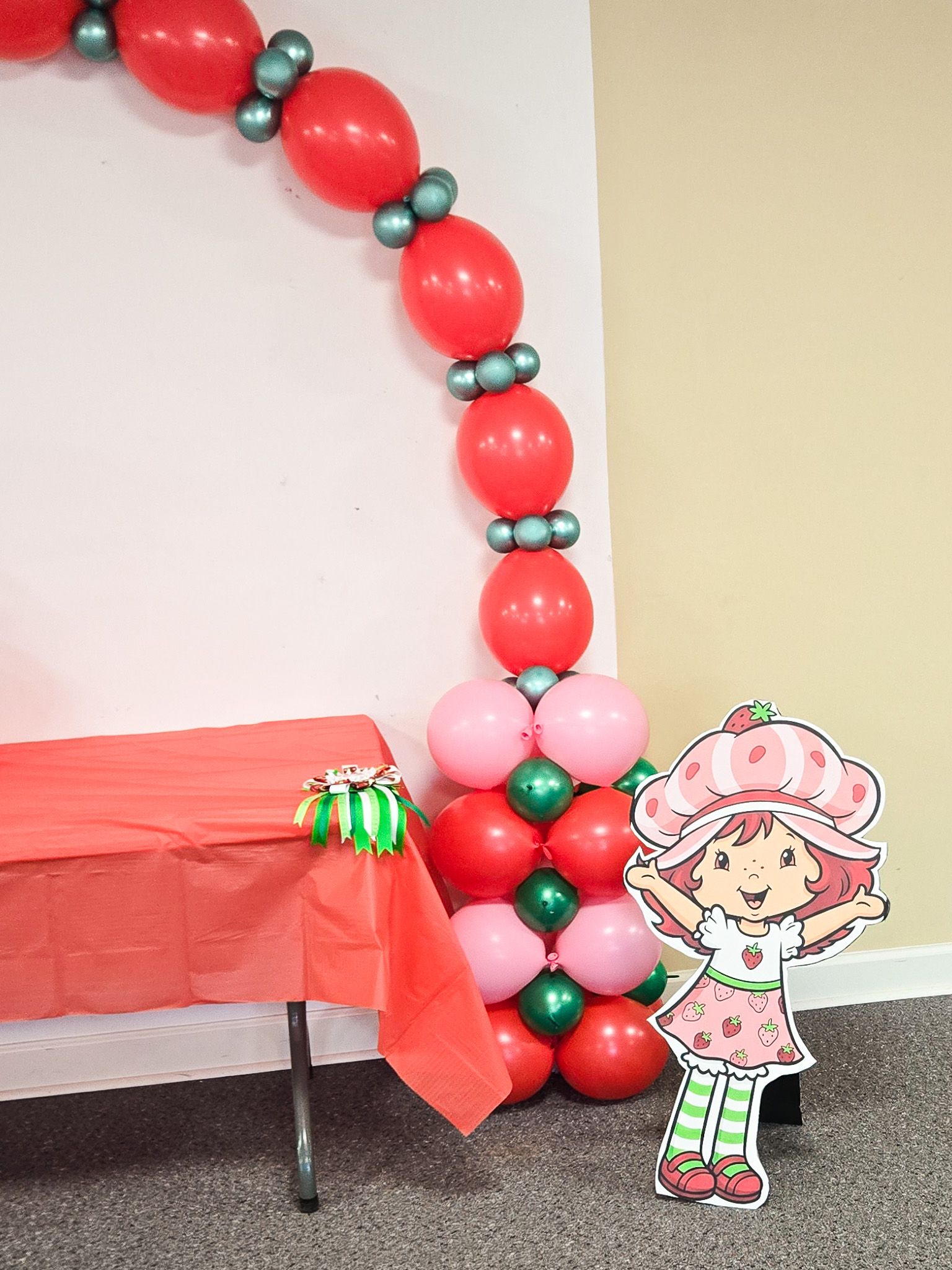 Unique Balloons & Party Decor's image