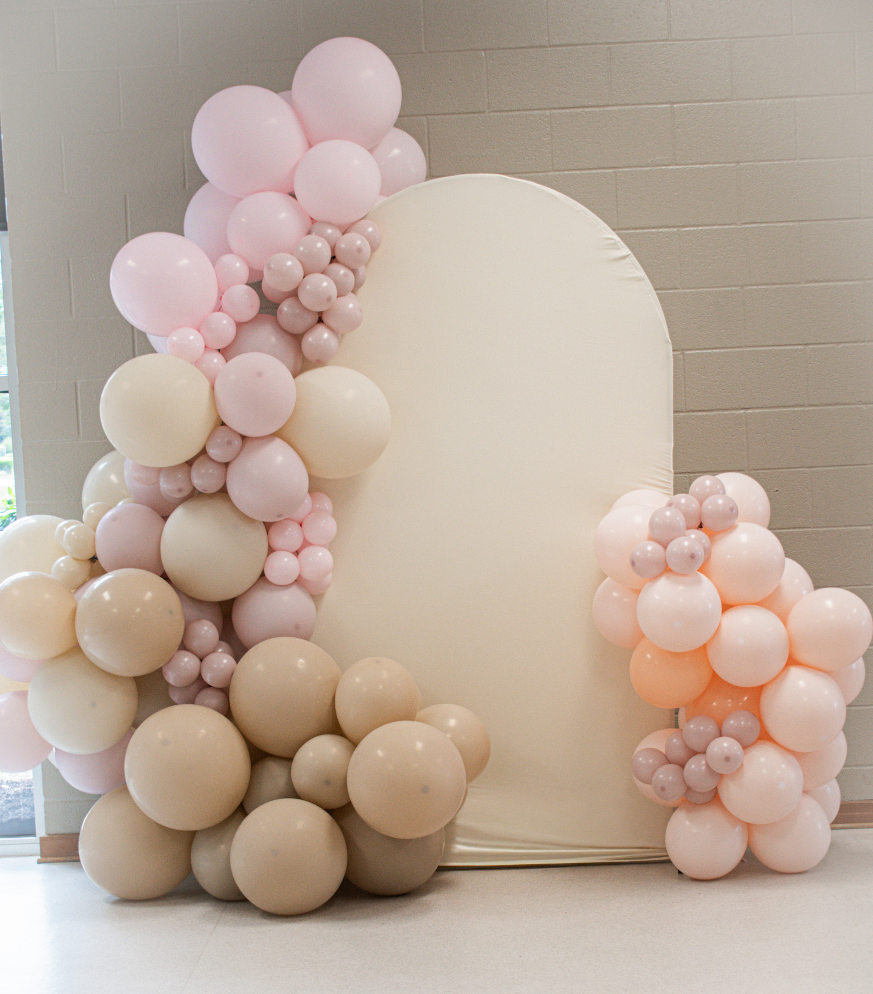 Unique Balloons & Party Decor's image