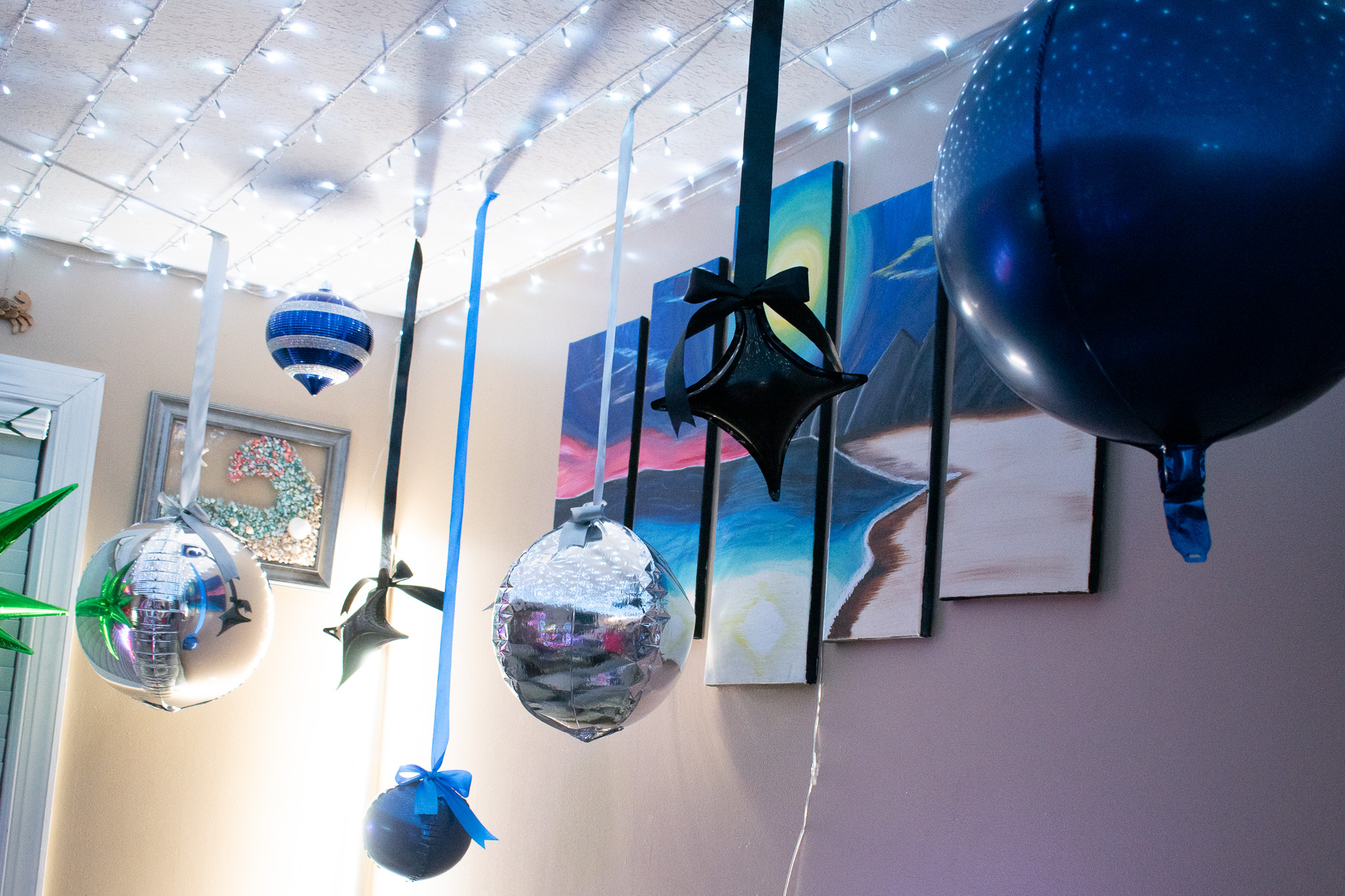 Unique Balloons & Party Decor's image