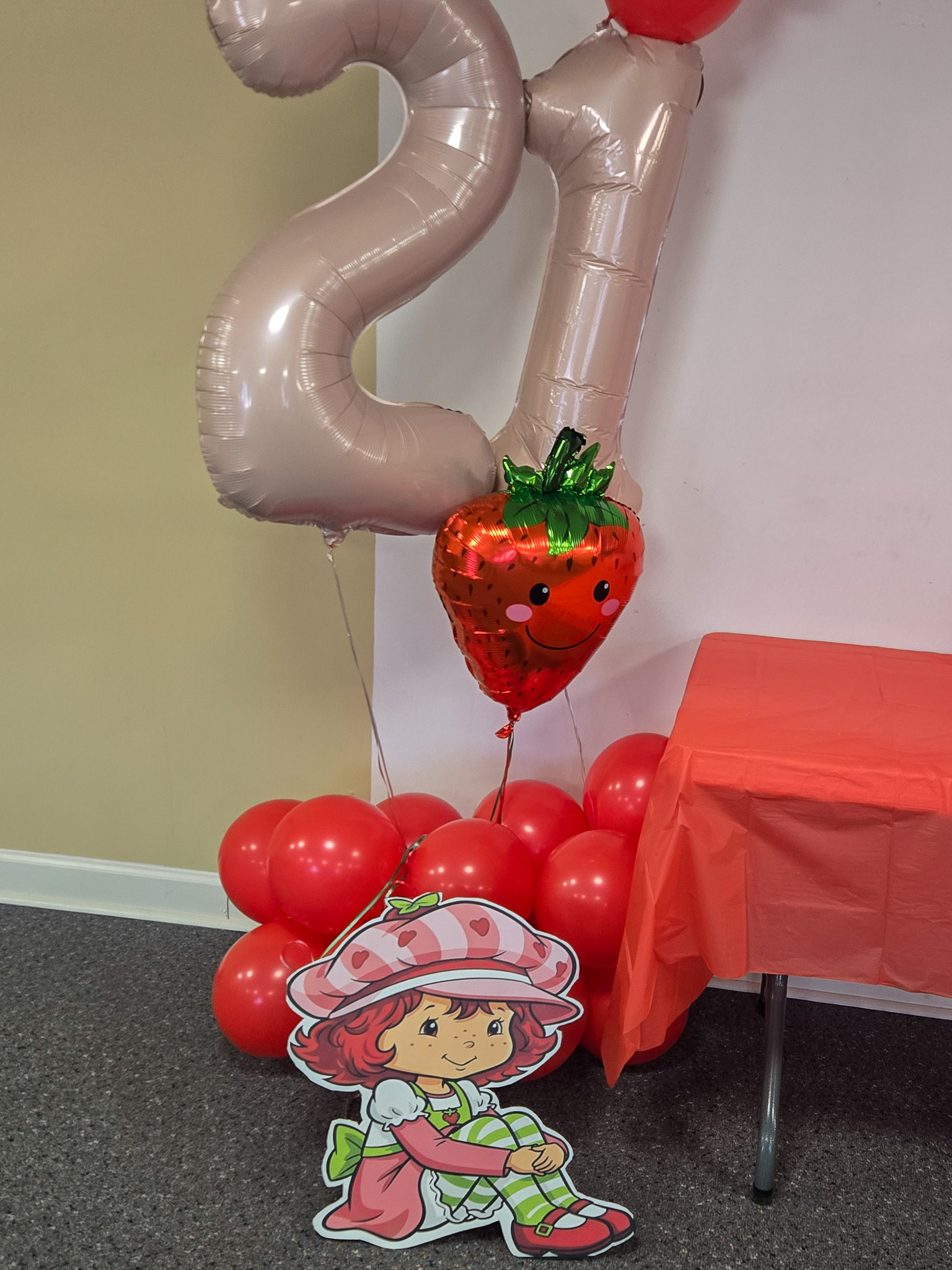 Unique Balloons & Party Decor's image