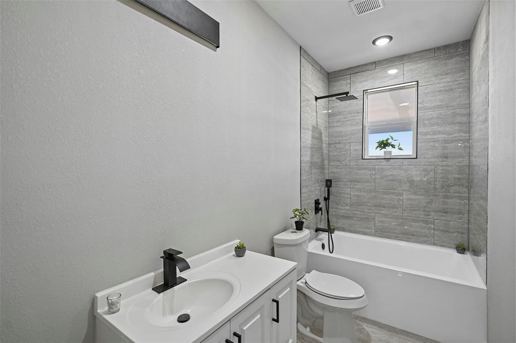 Ascend Builds Homes & Construction's image