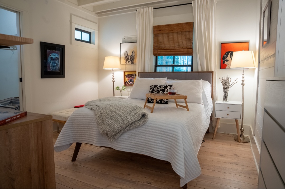 Bright Knights Property's image