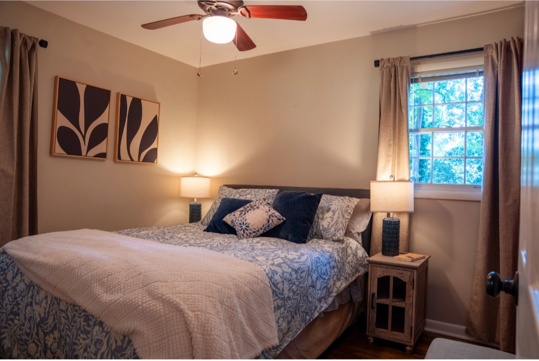 Bright Knights Property's image