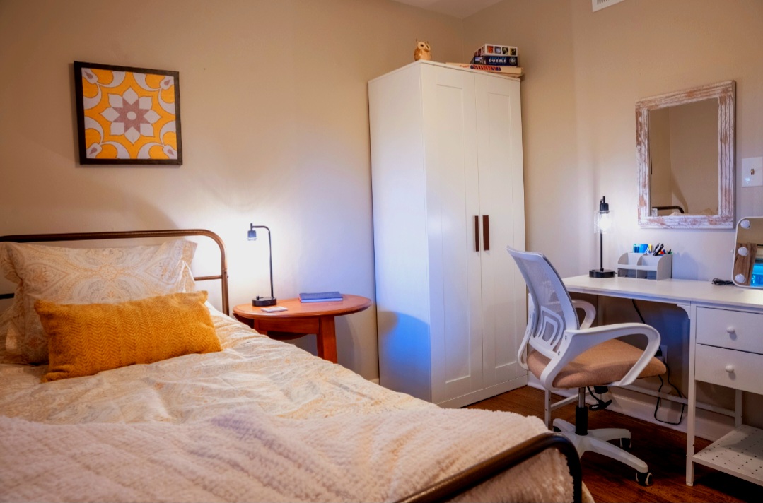 Bright Knights Property's image