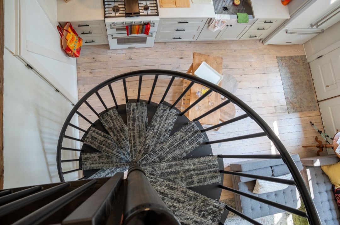 Bright Knights Property's image