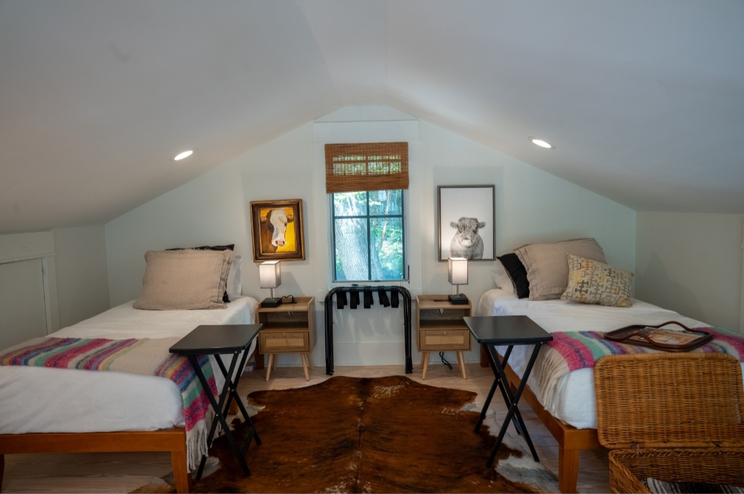 Bright Knights Property's image