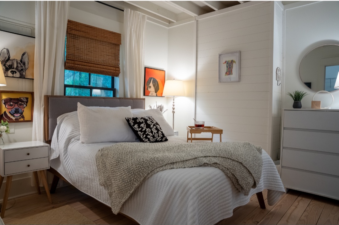 Bright Knights Property's image