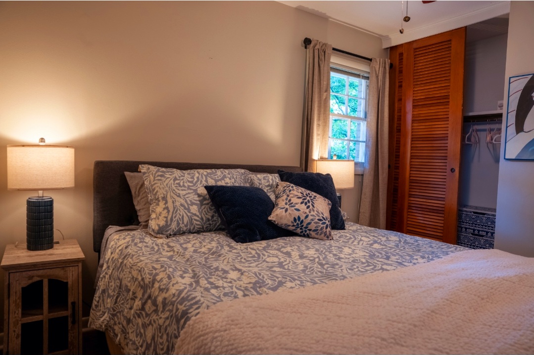 Bright Knights Property's image