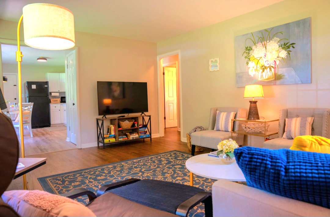 Bright Knights Property's image