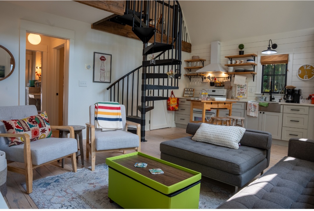 Bright Knights Property's image