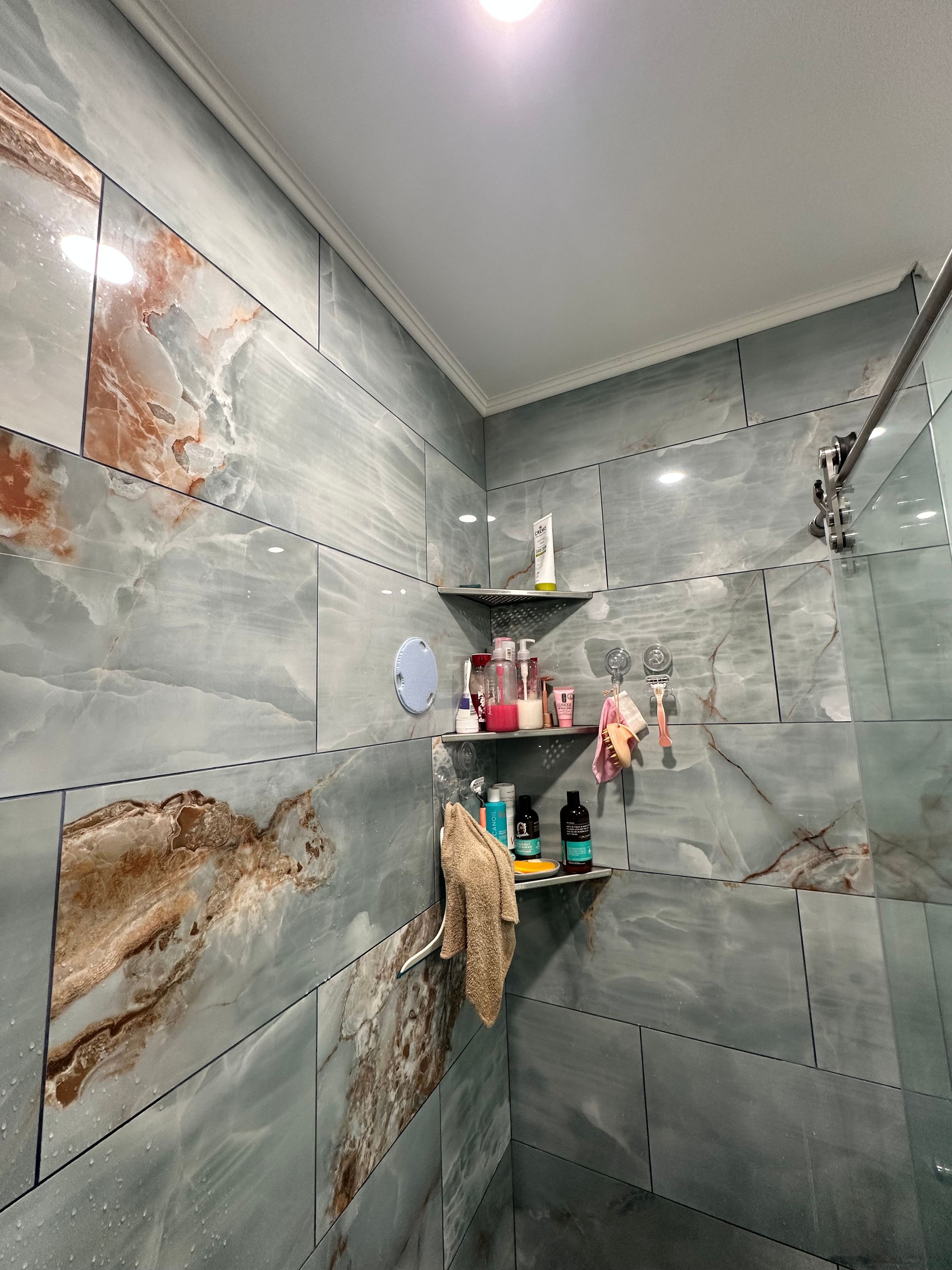Shower tile 