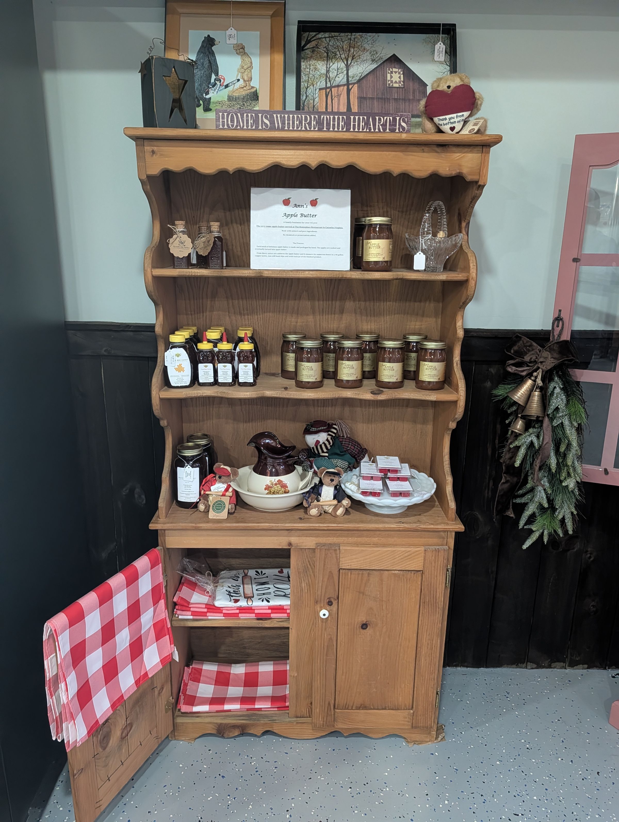 Buzzee Bee Honey's image