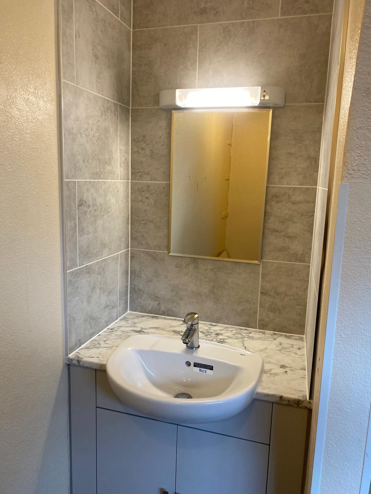 LH Plumbing and Heating's image