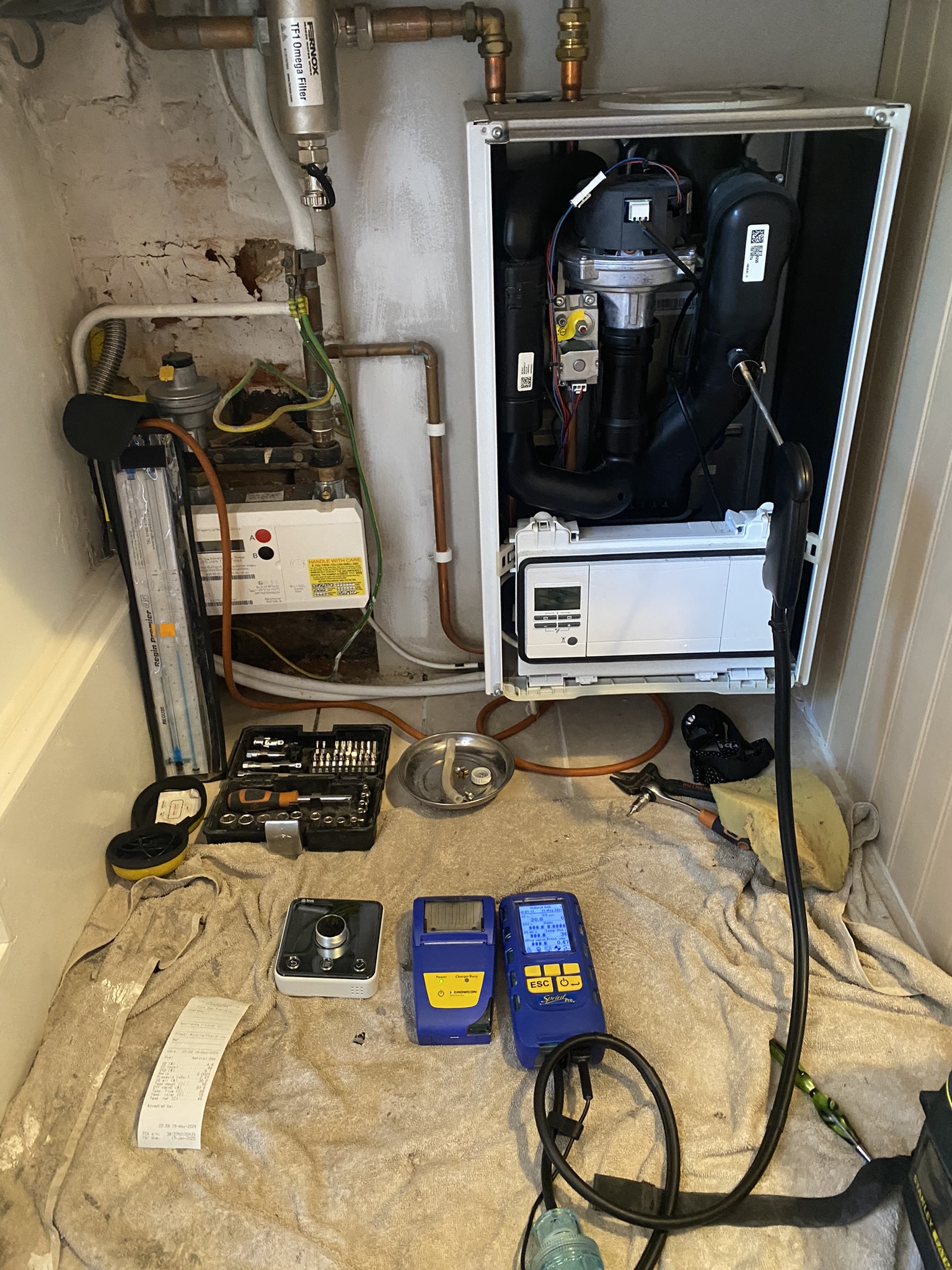 LH Plumbing and Heating's image