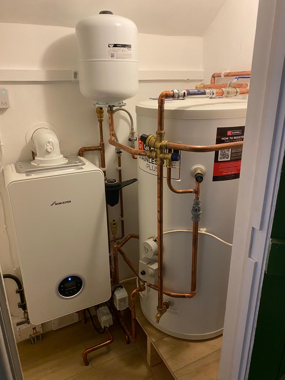 LH Plumbing and Heating's image