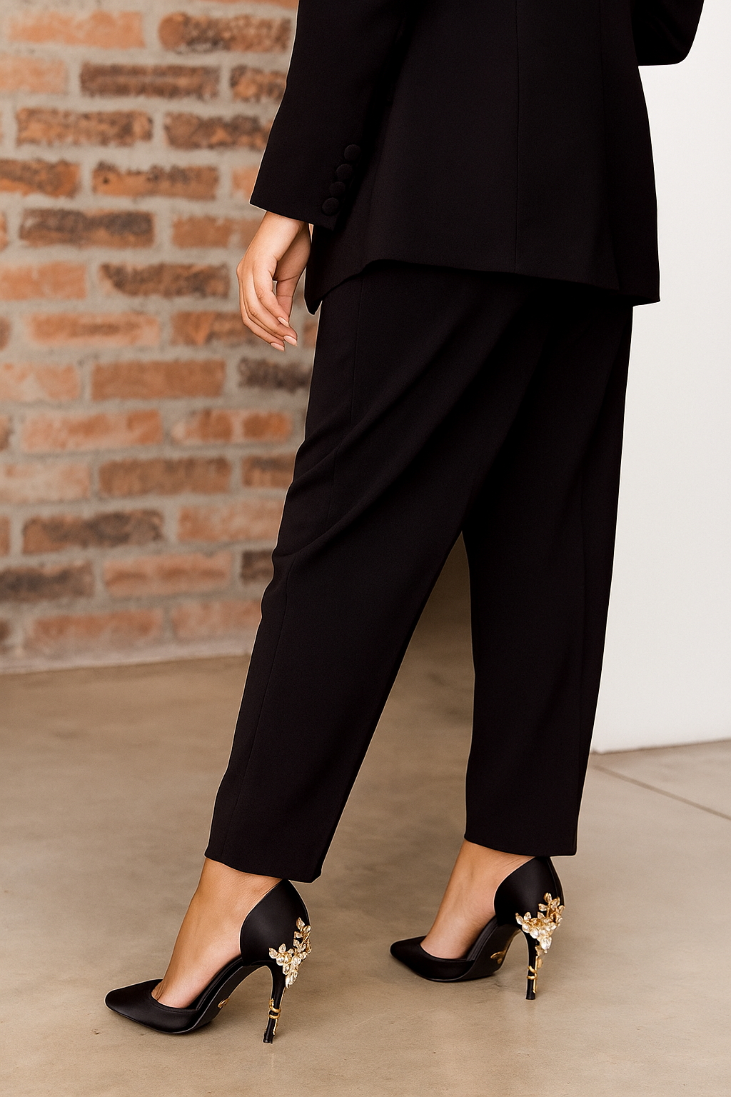 Turn heads with our luxury crystal-embellished black heels – where elegance meets bold design. Perfect for elevating any look.