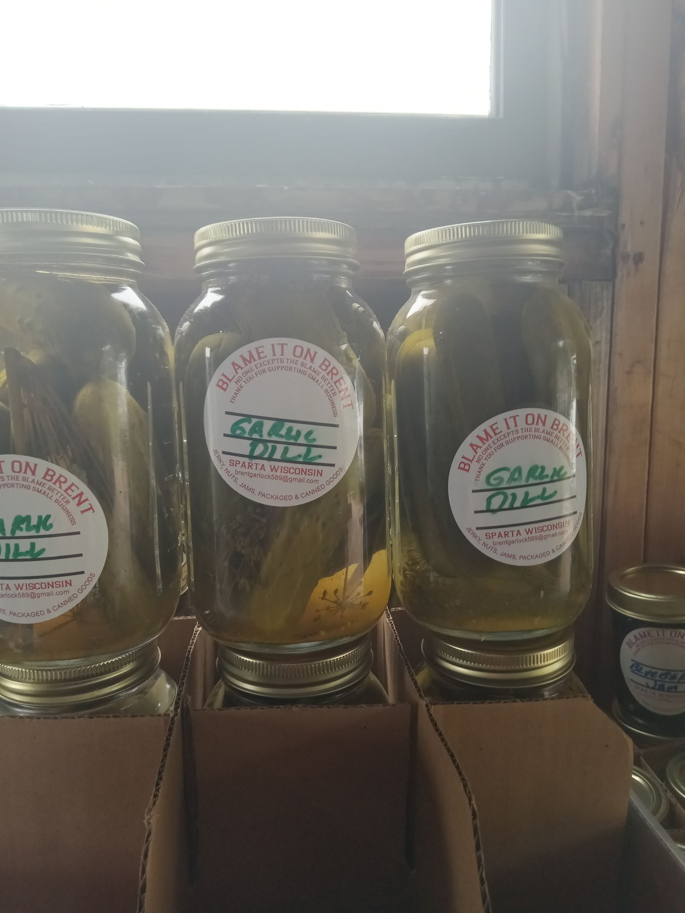 Garlic Dill Pickels. Whole and spears
