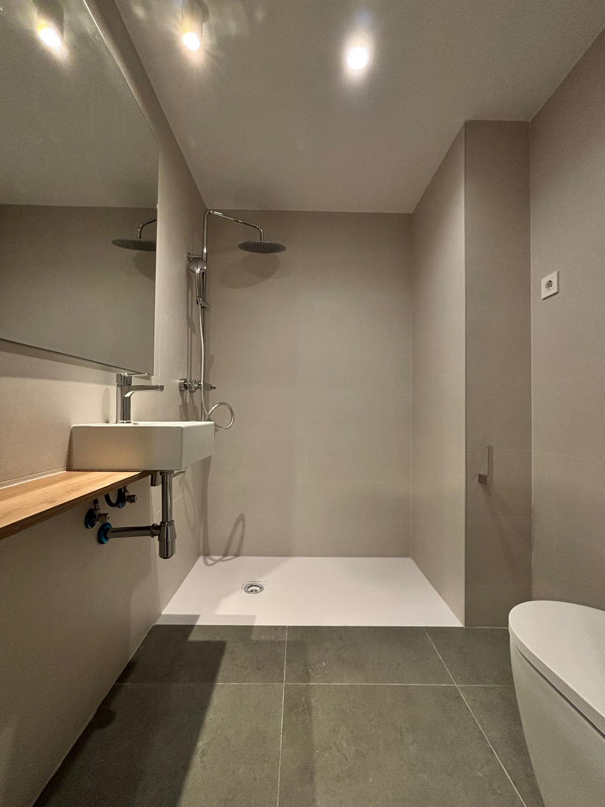 CPB – Acabados de Obra: Pavimentos, Alicatados y Pulidos.'s image